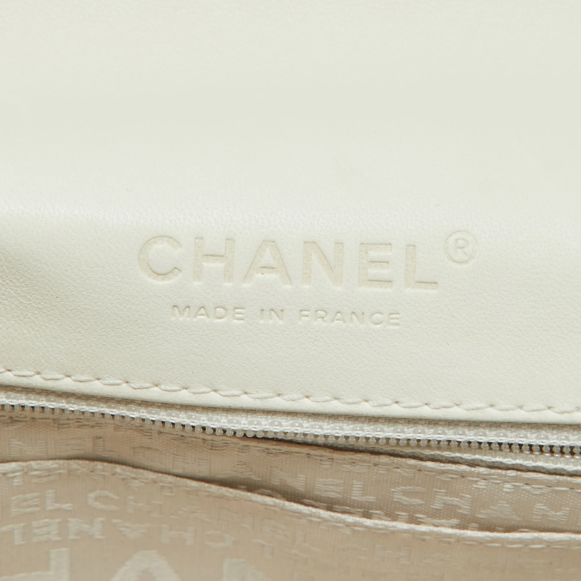 CHANEL White Square Quilted Leather Multi Chain Classic New Bag