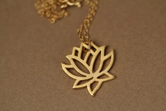 Elegant Vivid Lotus flower Pendant Necklaces for Women