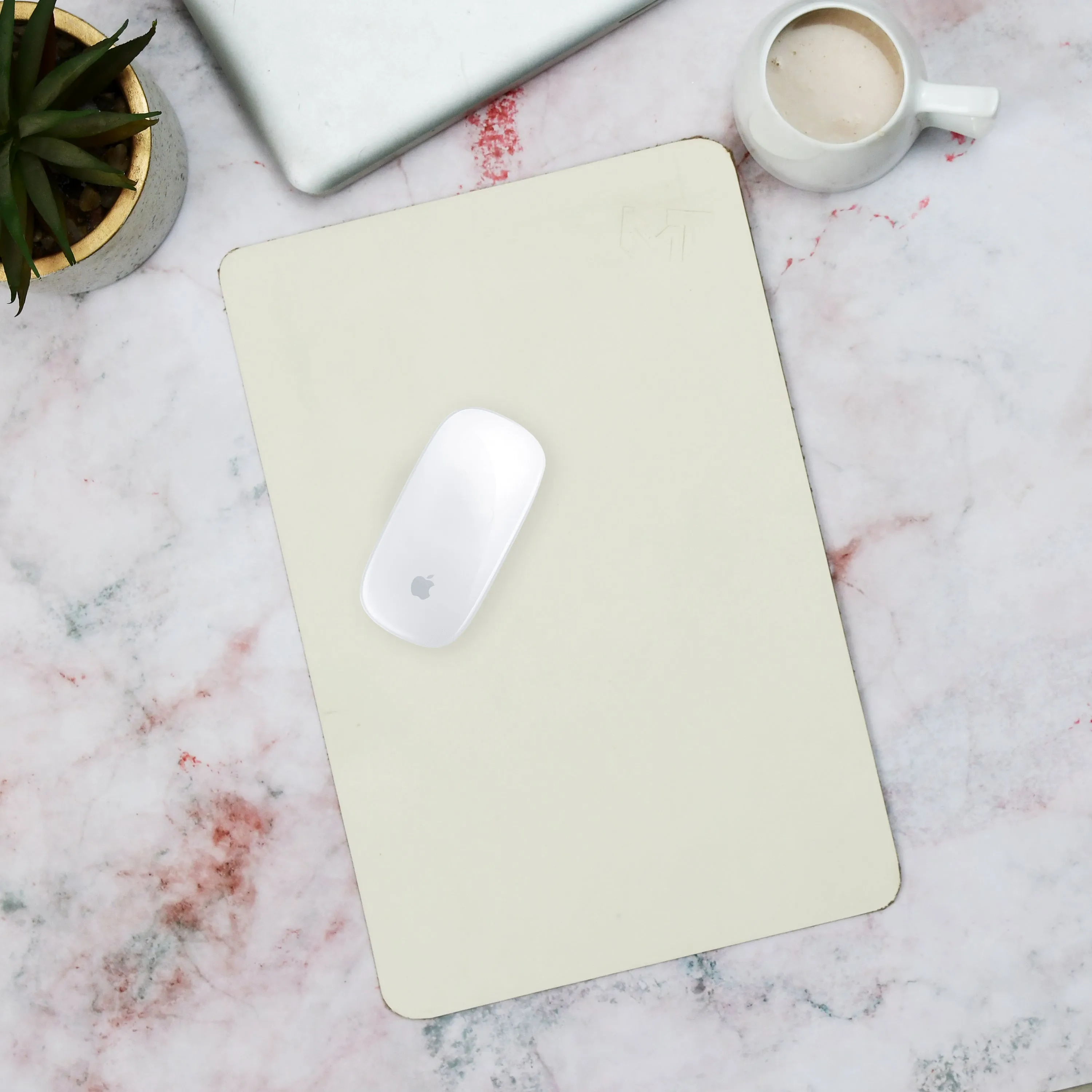 Ivory Elegance Leather Desk Mat   Mouse Pad