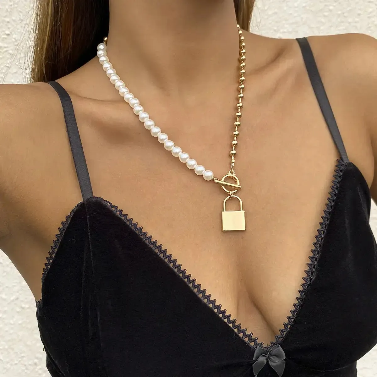 LOVCIA Retro Trendy Pearl Tassel Necklace For Women With Simple Personality