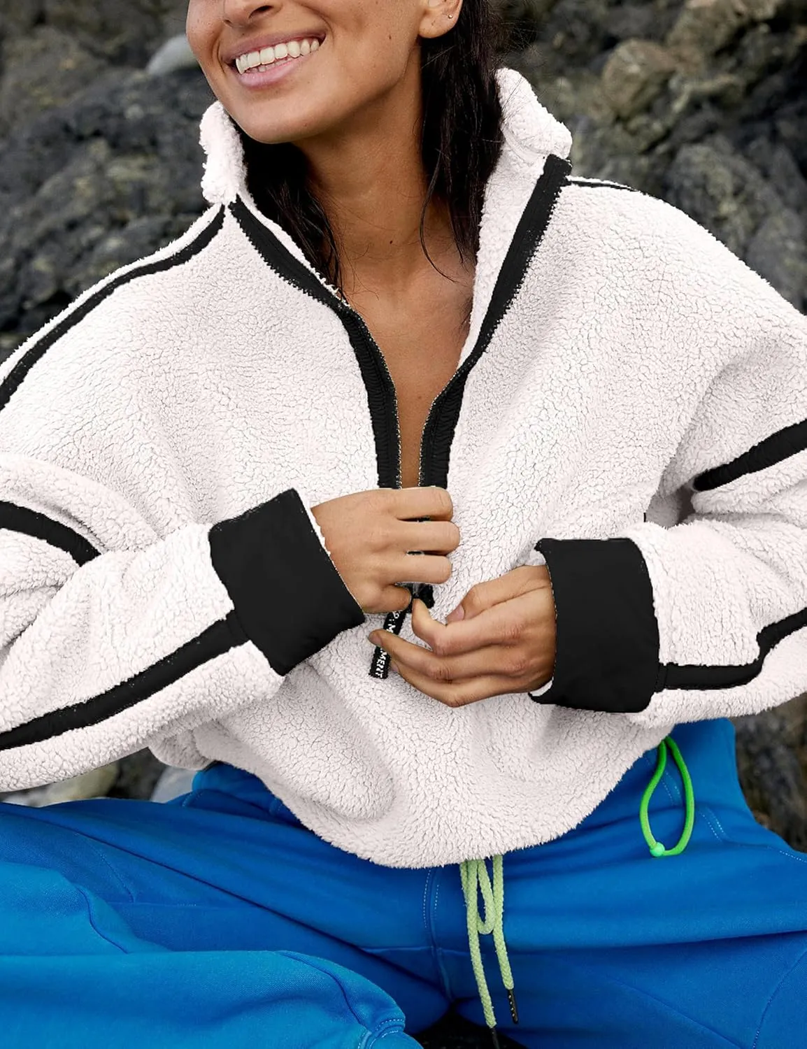 VAOYIU Womens Fleece Sweatshirts Half Zip Pullover Long Sleeve Pullover Tops Oversized Workout Fuzzy Hoodie