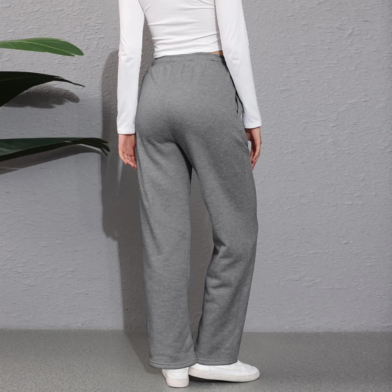 Wide Leg Sweat Pants for Womens High Waisted Fleece Sweatpants with Pockets Y2k Baggy Comfy Athletic Jogger Pants