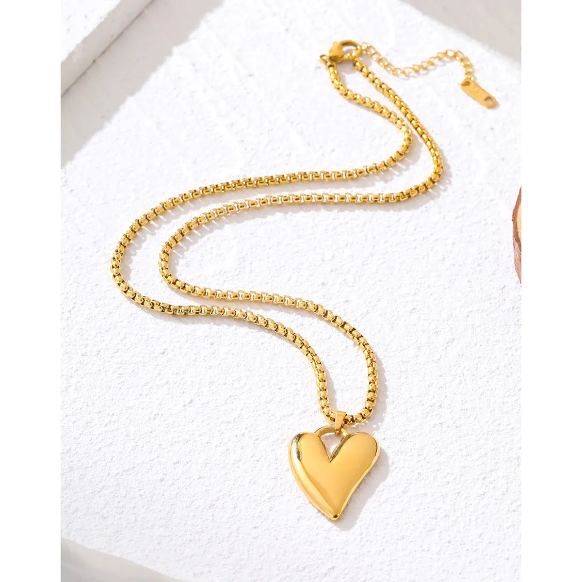 YACHAN Stainless Steel Irregular Heart Pendant Necklace Chic Tarnish Free 18K Gold Plated Jewelry